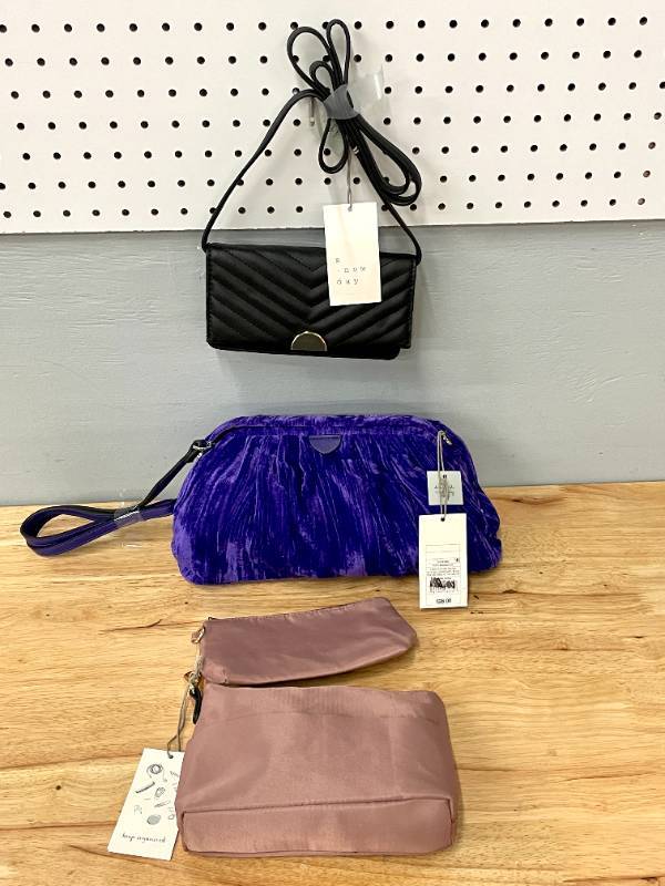 Lot of 4 Womens Purses Handbags Makeup Bags