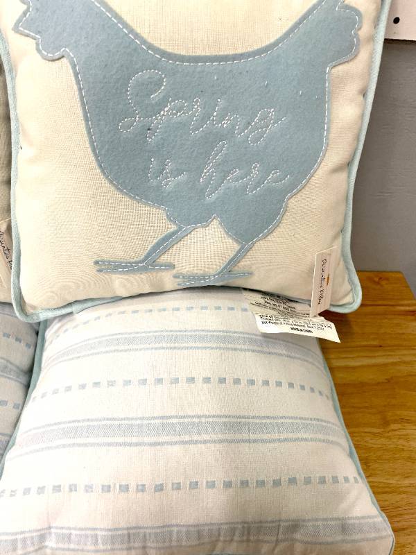 Lot of 4 Chicken Themed Throw Pillows