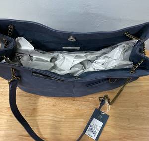 Universal Threads Large Blue Faux Suede Shoulder Bag Purse