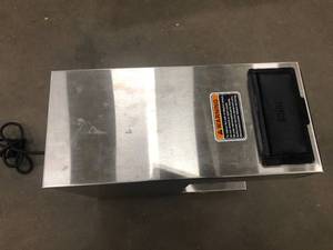 Bun coffee maker- slighlty used -see pictures