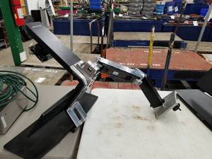 lot 4 image: Ergotron Computer Desktop Riser Stand