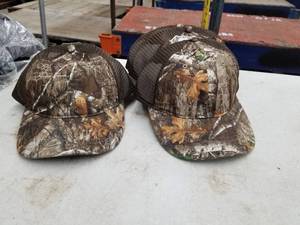 lot 17 image: Lot of ( 11 ) New Realtree Edge Baseball Caps Camo