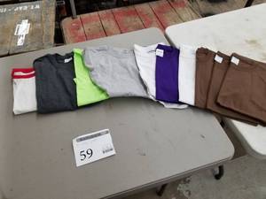 lot 59 image: Lot of ( 10 ) Youth T-Shirts Large