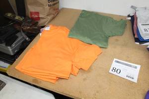 lot 80 image: Lot of ( 6 ) Youth T-Shirts 2X-Large