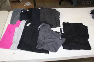 lot 76 image: Lot of ( 10 ) Womens Shirts Large