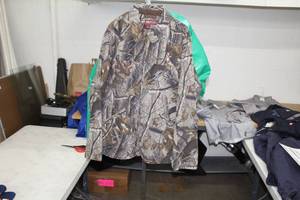 lot 190 image: Dri-Duck Light Coat X-Large Camo