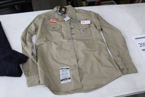 lot 210 image: Carhardtt FR Long Sleeve Button Up Work Shirt Small Khaki