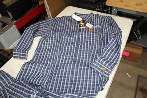 lot 218 image: Lot of ( 3 ) Wrangler FR Long Sleeve Button Up Work Shirts 4X-Large BlueWhite