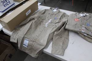lot 217 image: Lot of ( 4 ) Carhardtt FR Long Sleeve Button Up Work Shirts Medium Khaki