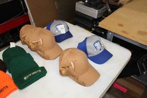 lot 291 image: Lot of ( 11 ) Baseball Caps