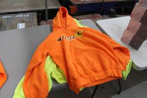 lot 243 image: Lot of ( 3 ) Hooded Sweatshirts Large High-Visibility Yellow, Orange