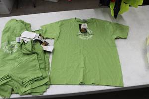 lot 300 image: Lot of ( 10 ) Gildan Youth T-Shirts Large Green with logo North Dakota