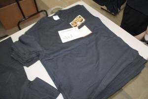 lot 963 image: Lot of ( 10 ) Gildan T-Shirts Medium Black with logo Support Gun Rights