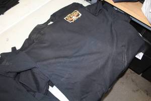 lot 973 image: Lot of ( 12 ) T-Shirts Large Black with logo Support Gun Rights