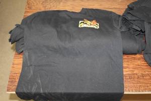 lot 983 image: Lot of ( 10 ) T-Shirts Medium Black with logo Support Gun Rights