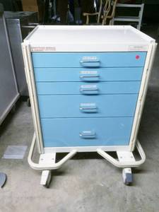 MSRP $1800 ARMSTRONG MEDICAL A-SMART CART 5 DRAWER LOCKING - NO KEY - BUILT TO LAST A LIFETIME GREAT CONDITION&nbsp