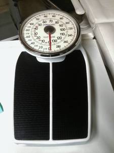 Health-o-meter Pro Series Adult Scale - Good Working Condition