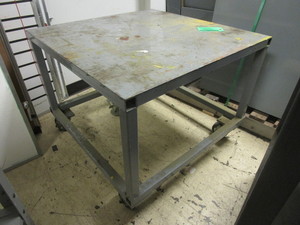 lot 308 image: METAL CART