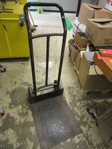 lot 312 image: DOLLY W 20 x 23 PLATFORM