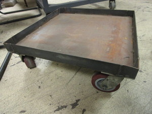 lot 314 image: METAL 4-WHEEL DOLLY