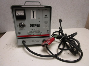 lot 324 image: APA 36V AUTOMATIC BATTERY CHARGER