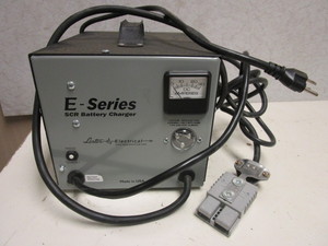 lot 326 image: LESTER ELECTRICAL E-SERIES BATTERY CHARGER