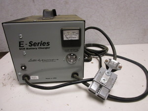 lot 327 image: LESTER ELECTRICAL E-SERIES BATTERY CHARGER