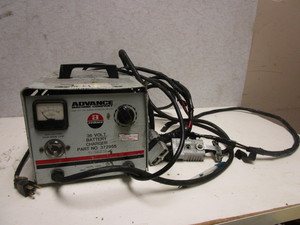 lot 332 image: ADVANCE MACHINE COMPANY 36V BATTERY CHARGER