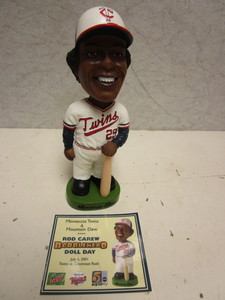lot 122 image: ROD CAREW MINNESOTA TWINS BOBBLEHEAD DOLL, W AUTHENTIC COMMEMORATIVE CARD