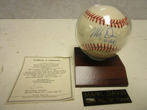 lot 136 image: AUTOGRAPHED MARK DAVIS 1989 NATIONAL LEAGUE CY YOUNG MAJOR LEAGUE BASEBALL, W CERTIFICATE