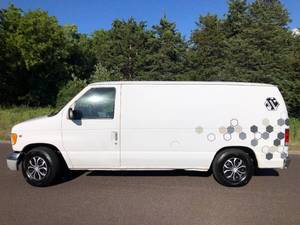 1997 Ford Econoline E150 - CUSTOM CAMPER VAN