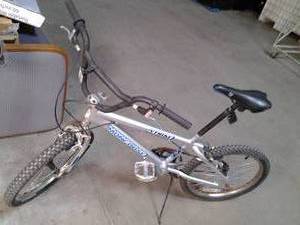Mongoose Strike BMX style 26 Boys ...