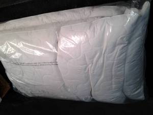 2 pack of Lofty white King size fea...