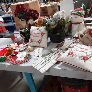 Huge Christmas Holiday lot with ton...
