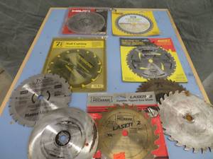 lot 3 image: 9 SAW BLADES, 5 NEW IN PACKAGES.