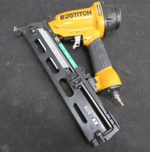 lot 9 image: BOSTITCH PNEUMATIC NAIL GUN