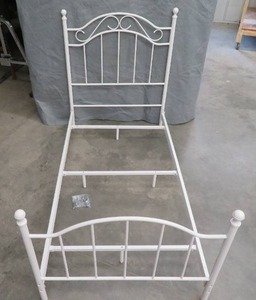lot 23 image: METAL TWIN BED
