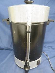 lot 46 image: REGALWARE AUTOMATIC PERCOLATOR 100 CUP