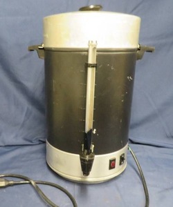 lot 48 image: REGALWARE AUTOMATIC PERCOLATOR.