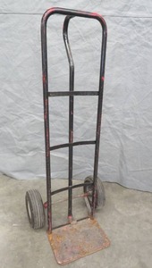 lot 38 image: 2 WHEEL CART
