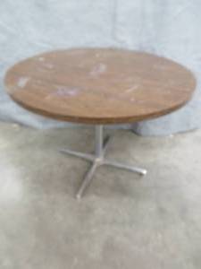 lot 56 image: ROUND TABLE