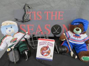 lot 121 image: HOCKEY MOMS ARENT CRAZY, TIS THE SEASON