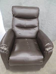 lot 133 image: SMALL RECLINER