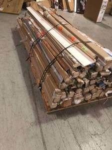 assorted pallet of molding units varys sizes & models and conditions (see all pictures)
