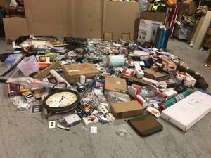 Gaylord full of assorted small houseware items open box customer returns see pictures