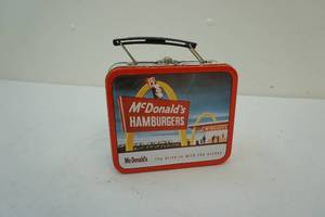 McDonalds lunch pale
