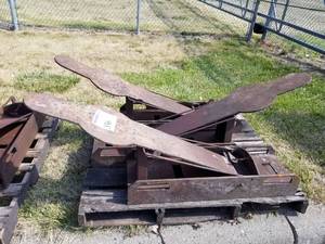 lot 356 image: Lot of (3) Vintage Steel Shooting Targets