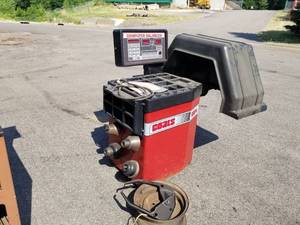 lot 328 image: Coats Computer Balancer Wheel Balancer