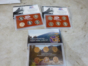 lot 25 image: U.S. Mint Proof Sets