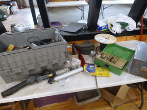 lot 29 image: Miscellaneous Garage Item
